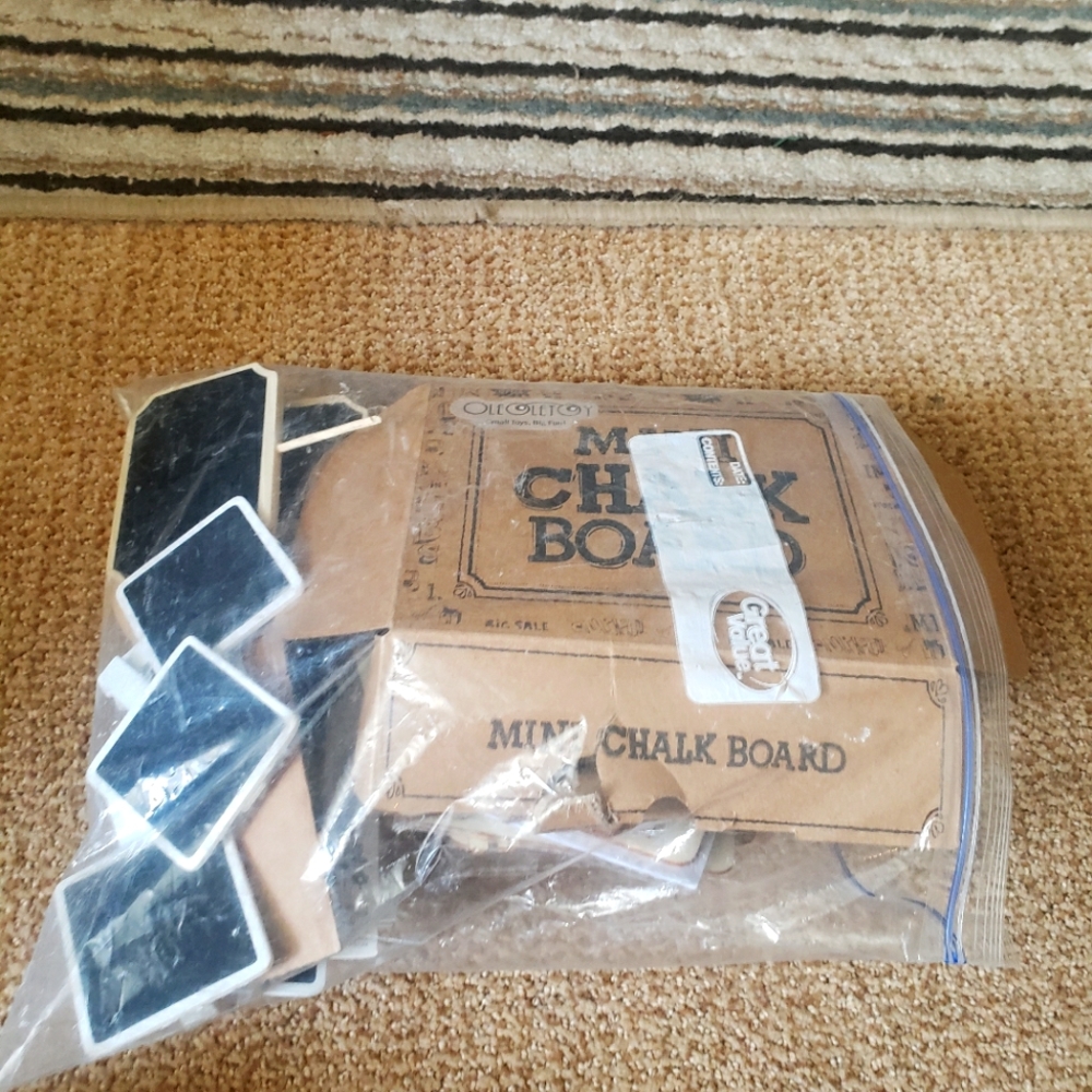 Mini chalkboard signs with chalk board marker